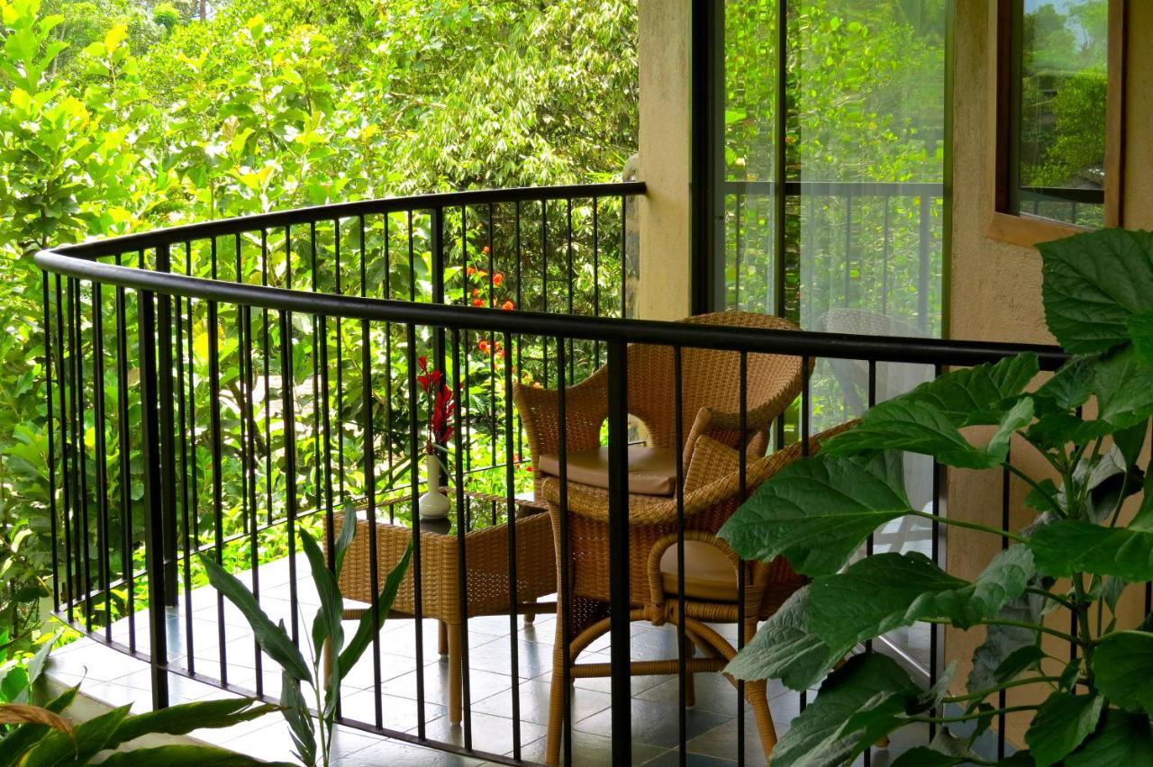 Poetree Thekkady Hotell Exteriör bild