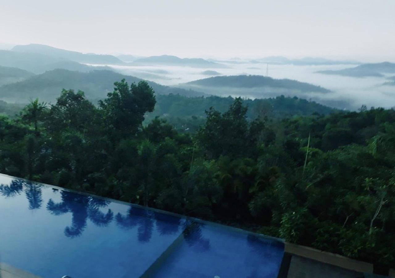 Poetree Thekkady Hotell Exteriör bild