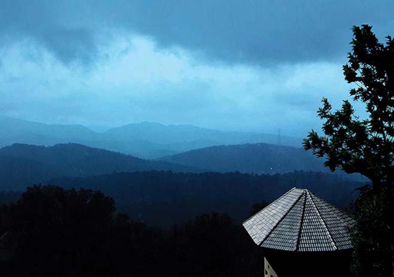 Poetree Thekkady Hotell Exteriör bild